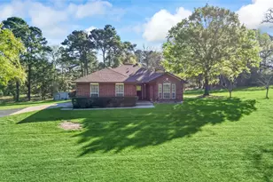 13 Westwood Dr, Huntsville, TX 77320 - Photo 3