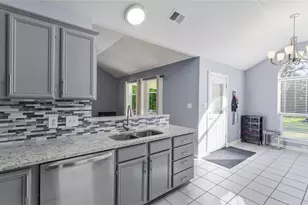 13 Westwood Dr, Huntsville, TX 77320 - Photo 15