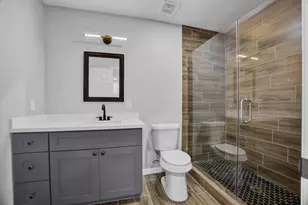 3934 Alice St, Houston, TX 77021 - Photo 9