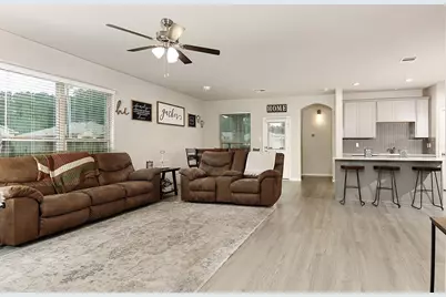 26187 Cooperstown Way, Splendora, TX 77372 - Photo 5