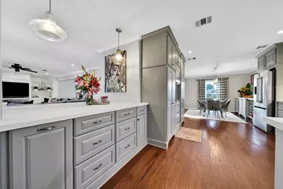 1018 Candlelight Lane, Houston, TX 77018 - Photo 7