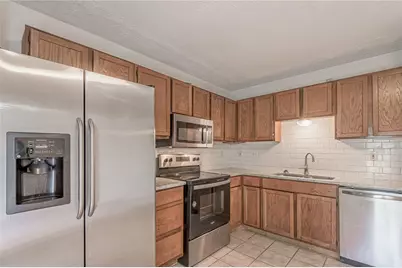2521 Crosstimbers Street #F5, Huntsville, TX 77320 - Photo 11