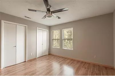 2521 Crosstimbers Street #F5, Huntsville, TX 77320 - Photo 15