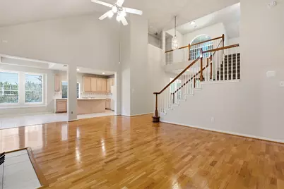11703 Hillsgate Court, Tomball, TX 77377 - Photo 7