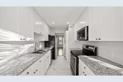 1914 Lakeside Drive, Seabrook, TX 77586 - Photo 5