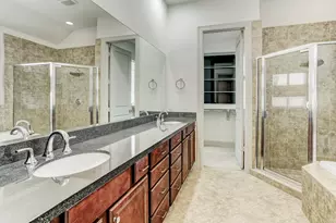 2825 Pease St, Houston, TX 77003 - Photo 17