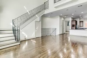 2825 Pease St, Houston, TX 77003 - Photo 9