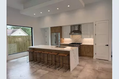 2030 Forest Hill Boulevard, Houston, TX 77023 - Photo 3