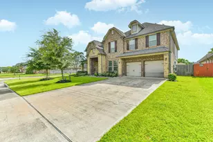 2811 Afton Dr, Pearland, TX 77581 - Photo 1