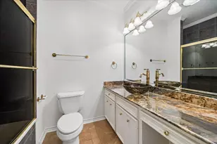 231 Sugar Berry Cir, Houston, TX 77024 - Photo 29