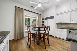 231 Sugar Berry Cir, Houston, TX 77024 - Photo 13