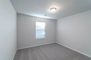 13110 Villa Sola Dr, Texas City, TX 77568 - Photo 11