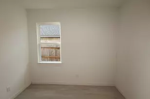 235 Ice Shr Trl, Dayton, TX 77535 - Photo 7