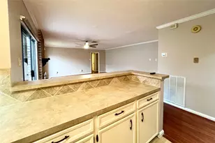 11954 Brook Meadows Ln, Meadows Place, TX 77477 - Photo 9