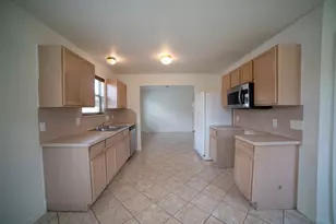 9519 Deep Valley Dr, Houston, TX 77044 - Photo 9