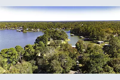 416 Island Dr, Livingston, TX 77351 - Photo 13