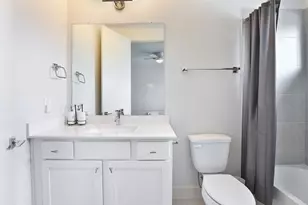 4811 Martin Oaks Ln, Houston, TX 77018 - Photo 21