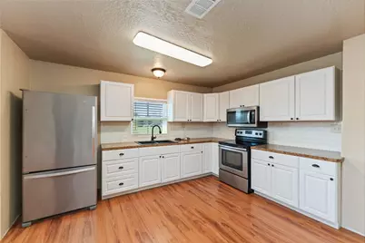 20006 Sanchez Road, Alvin, TX 77511 - Photo 9