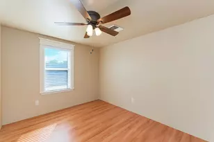 20006 Sanchez Rd, Alvin, TX 77511 - Photo 19