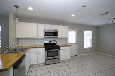 18926 Piney Way Drive, Tomball, TX 77375 - Photo 15