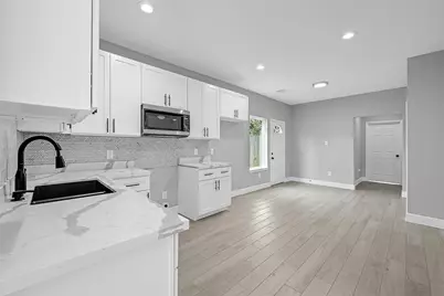 12009 Meadowgreen Street #A, Houston, TX 77076 - Photo 7