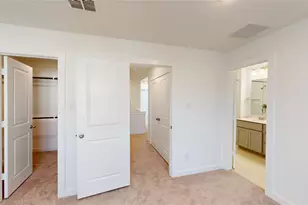 2938 ELLE DR, Grand Prairie, TX 75052 - Photo 19