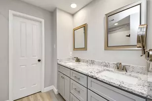 66 Scarlet Woods Ct, The Woodlands, TX 77380 - Photo 31