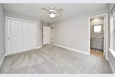 66 Scarlet Woods Court, The Woodlands, TX 77380 - Photo 25