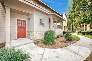 66 Scarlet Woods Ct, The Woodlands, TX 77380 - Photo 3