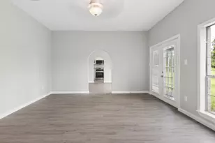 638 Kelly Ln, Holiday Lakes, TX 77515 - Photo 7