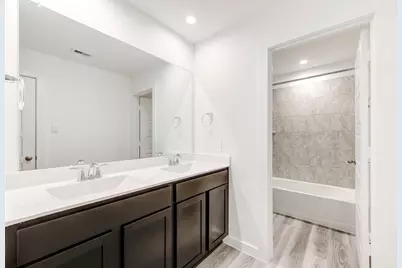 12323 Brandenburg Gate Drive, Houston, TX 77047 - Photo 17