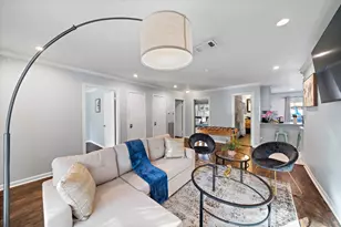 1825 Locksford St, Houston, TX 77008 - Photo 15