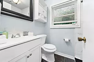 1825 Locksford St, Houston, TX 77008 - Photo 27