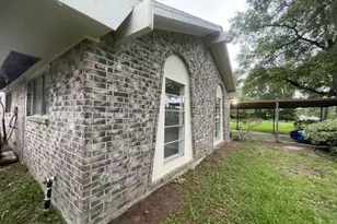 11042 Lafferty Oaks St, Houston, TX 77013 - Photo 5