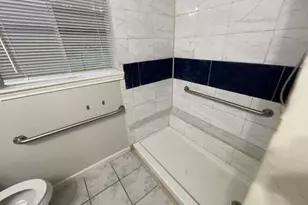 11042 Lafferty Oaks St, Houston, TX 77013 - Photo 23