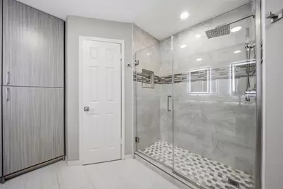71 Timberspire Lane, The Woodlands, TX 77380 - Photo 29