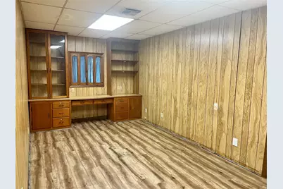 2218 19th Avenue N, Texas City, TX 77590 - Photo 3
