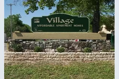 1410 Naples Street, Castroville, TX 78009 - Photo 5