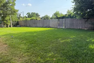 7743 Water Park Ln, Houston, TX 77086 - Photo 13