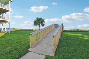 4130 King Rail Cir, Galveston, TX 77554 - Photo 25