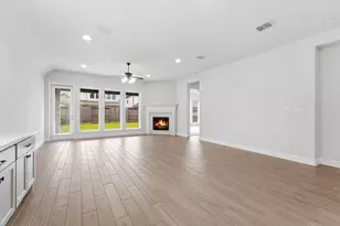 12318 Palmetto Dr, Mont Belvieu, TX 77523 - Photo 11