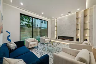 511 W Polk St, Houston, TX 77019 - Photo 11
