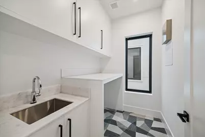 511 W Polk Street, Houston, TX 77019 - Photo 31