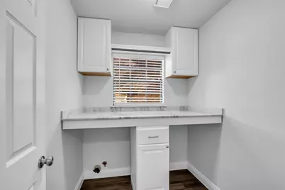 6 Dusky Meadow Place, The Woodlands, TX 77381 - Photo 17