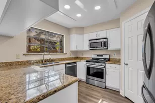 6 Dusky Meadow Pl, The Woodlands, TX 77381 - Photo 15