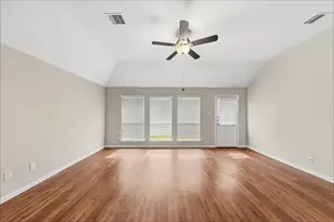 3931 Hawthorne Glen Ct, Fresno, TX 77545 - Photo 5