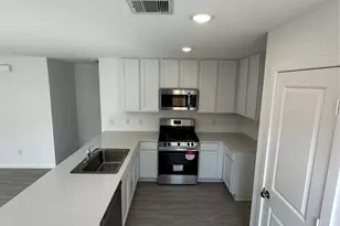 13518 Bay Springs Dr, Conroe, TX 77303 - Photo 3