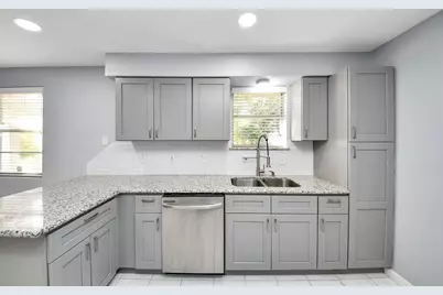 6031 Dellfern Drive, Houston, TX 77035 - Photo 9