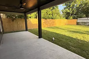 5842 Southford St, Houston, TX 77033 - Photo 33