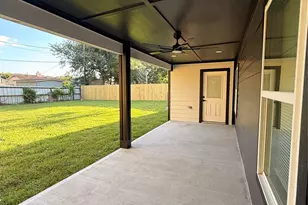 5842 Southford St, Houston, TX 77033 - Photo 35